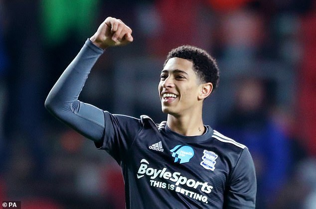 弗里克被迫在对阵贝蒂斯的比赛中调整进攻阵型