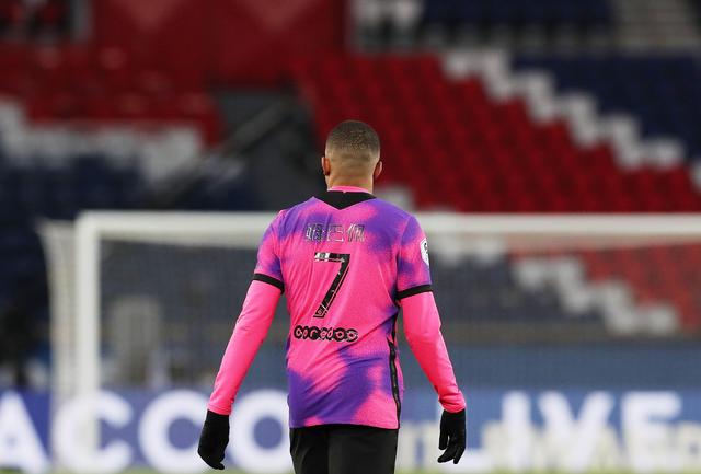 NBA战报：约基奇40分9板8助，掘金134-133险胜老鹰